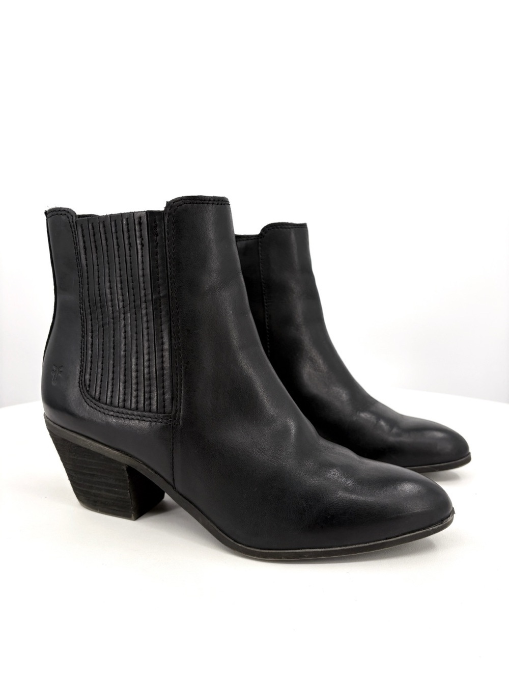FRYE Sandra Black Leather Chelsea Boots Western 8 - Picture 2 of 12